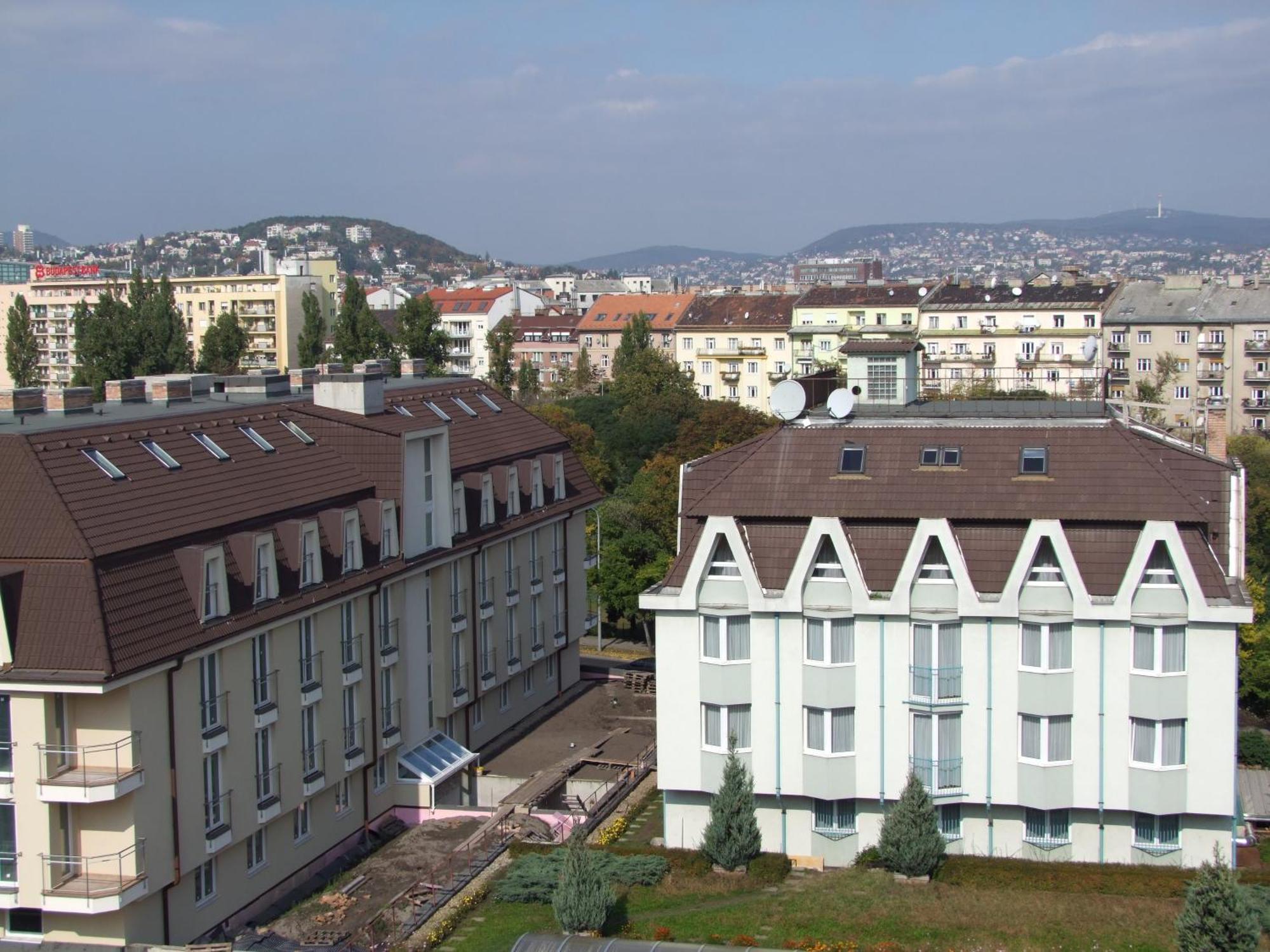 Hotel Bara Budapest Exterior photo